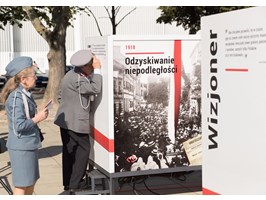 O Piłsudskim wystawa na placu