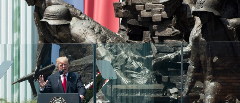 Trump przed Pomnikiem Powstania Warszawskiego