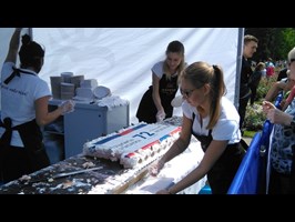 Urodziny Szczecina: tort, zabawa i róże