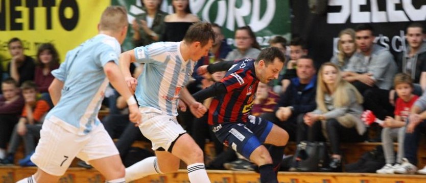 Futsal. Pieczątka w końcówce Pogoni 04