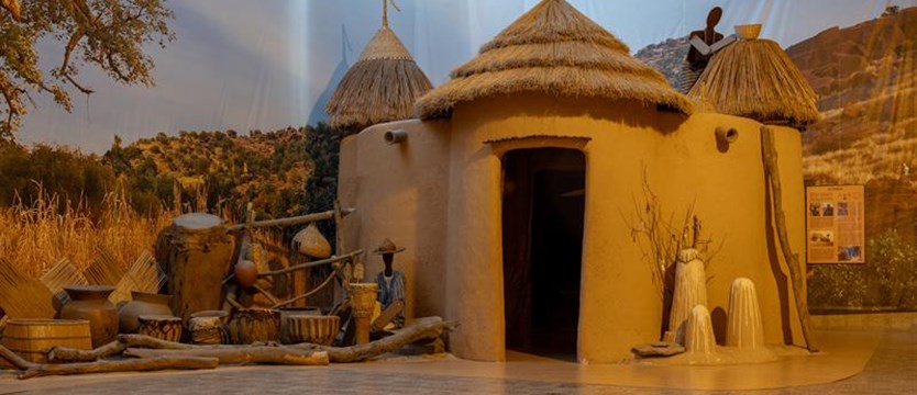 Muzeum Narodowe żegna afrykańską wioskę
