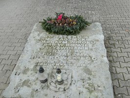 Pochówek na cmentarzu wojennym w Gryfinie