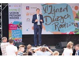 Morawiecki: Nie ma silnej Polski bez silnych rodzin