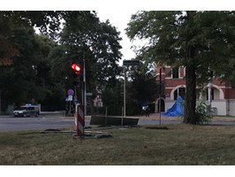 Magistrat odpowiada: "Straż Miejska pomnika Kaczyńskiego nie pilnowała"