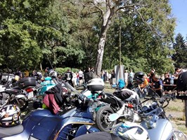Dobry start z motocyklistami w Tanowie