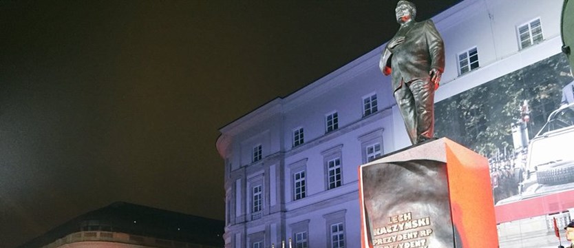 Odsłonili pomnik Lecha Kaczyńskiego w Warszawie