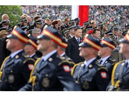 Prezydent i szef MON: Armia wymaga modernizacji
