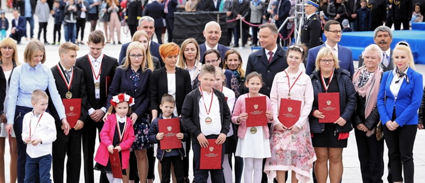 Dzielne i odważne dzieci wyróżnione medalami Młodego Bohatera