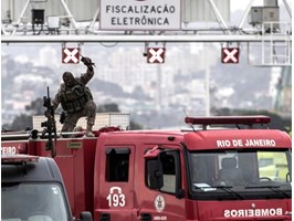 Wziął zakładników w autobusie w Rio