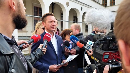 Marszałek o katastrofie budowlanej na zamku. Zapadlisko powstawało lata