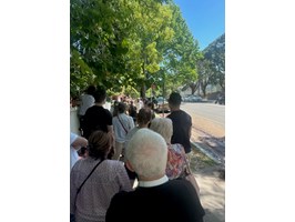 Tłumy przed konsulatem RP w Sydney